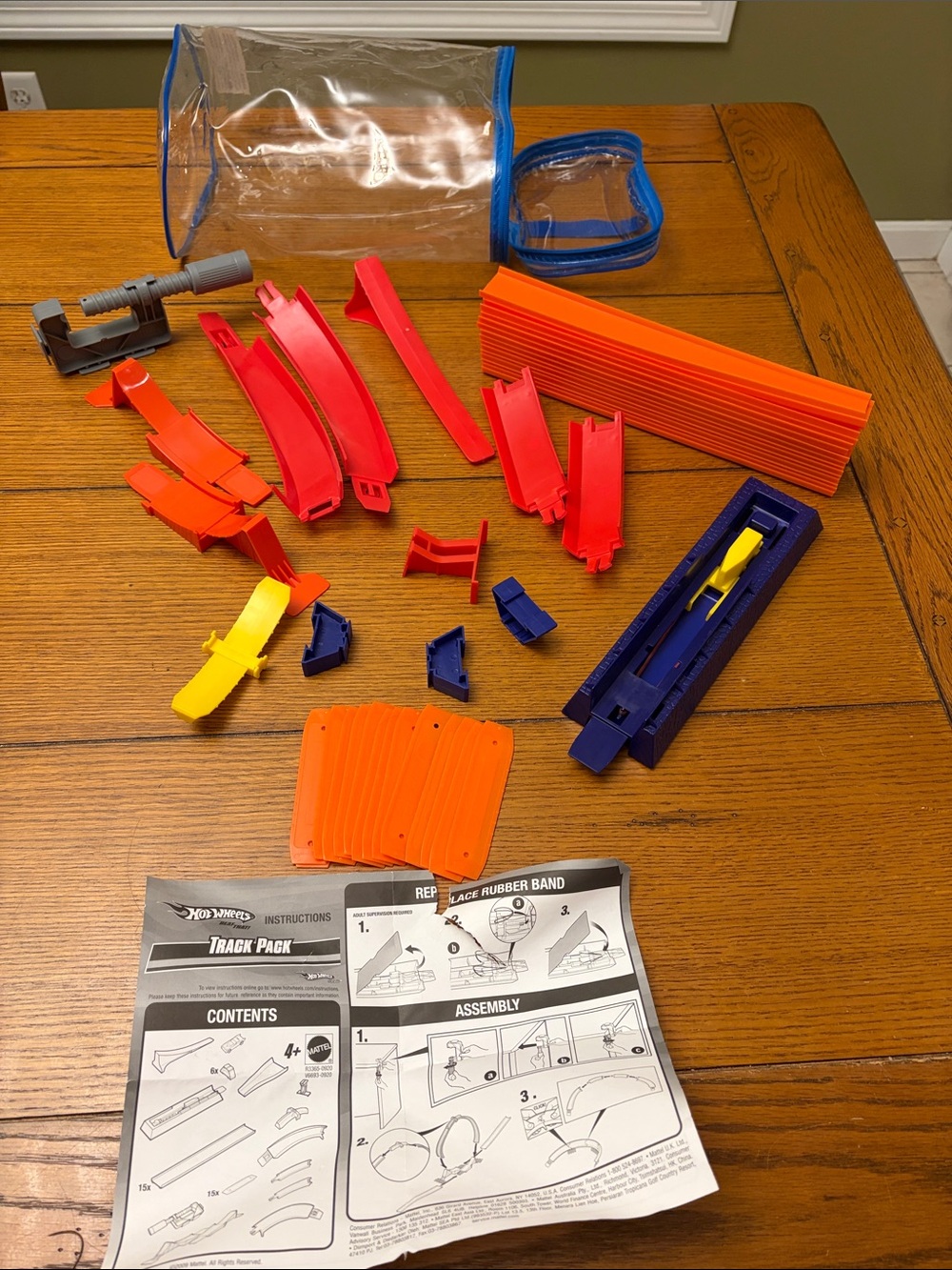 Hot Wheels Track Pack